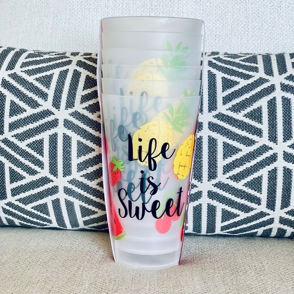 NWT Farmer’s Market Set of 6 32 Oz Life is Sweet Frosted Plastic Clear Cups